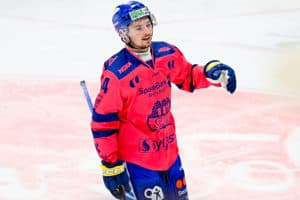 -Pucken hopper deres vei