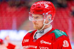 Simon Hjalmarsson klar!